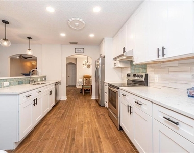 13116 Fennway Ridge Drive - Photo Thumbnail 14