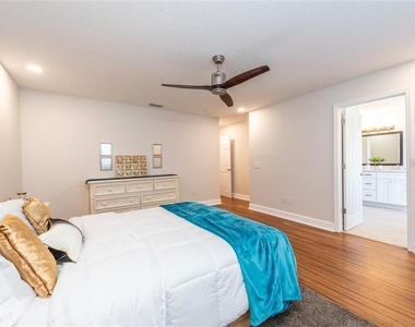 13116 Fennway Ridge Drive - Photo Thumbnail 21