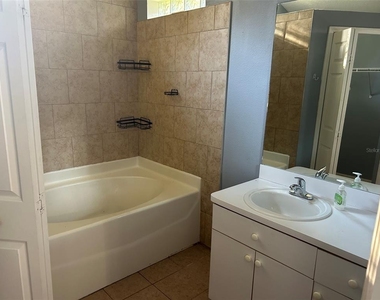 5707 Tanagerlake Road - Photo Thumbnail 4