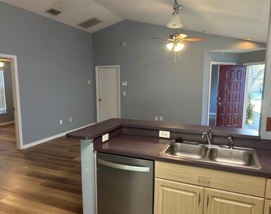 5707 Tanagerlake Road - Photo Thumbnail 7