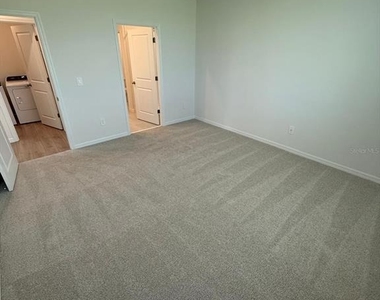 1518 Brekey Way - Photo Thumbnail 21