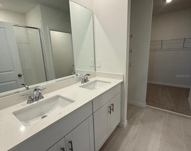 1518 Brekey Way - Photo Thumbnail 20