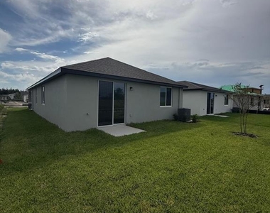 1518 Brekey Way - Photo Thumbnail 37