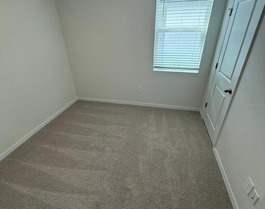 1518 Brekey Way - Photo Thumbnail 19