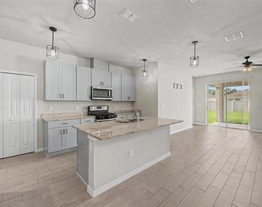 5435 Bungalow Grove Court - Photo Thumbnail 15