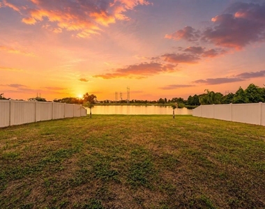 1507 Golden Glow Drive - Photo Thumbnail 24