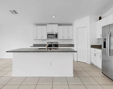 12873 Tripoli Avenue - Photo Thumbnail 10