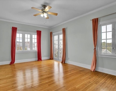 2117 W Dekle Avenue - Photo Thumbnail 4