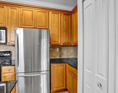 2117 W Dekle Avenue - Photo Thumbnail 18