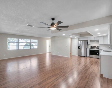 1995 Meadow Drive - Photo Thumbnail 2