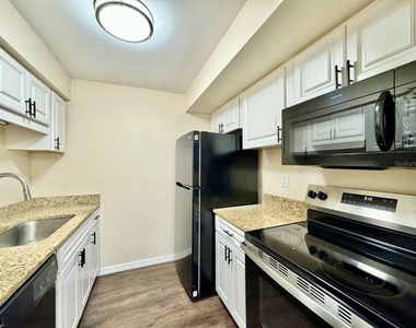 3948 Tumble Wood Trail - Photo Thumbnail 9