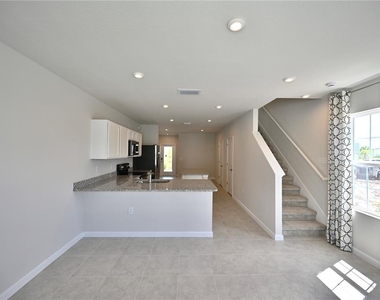 14261 Crimson Avenue - Photo Thumbnail 7