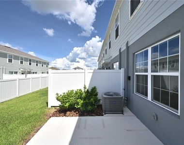14261 Crimson Avenue - Photo Thumbnail 5