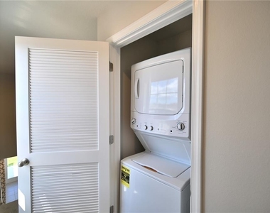 14261 Crimson Avenue - Photo Thumbnail 24