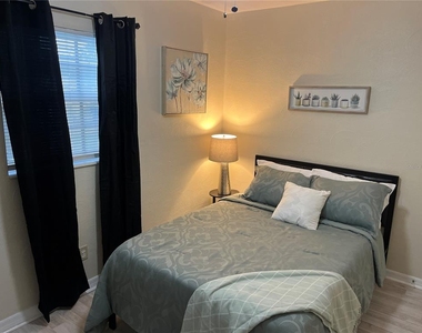 2717 W State Street - Photo Thumbnail 11