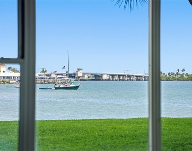 4775 Cove Circle - Photo Thumbnail 40