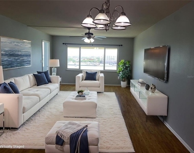 4775 Cove Circle - Photo Thumbnail 9