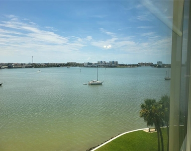 4775 Cove Circle - Photo Thumbnail 23