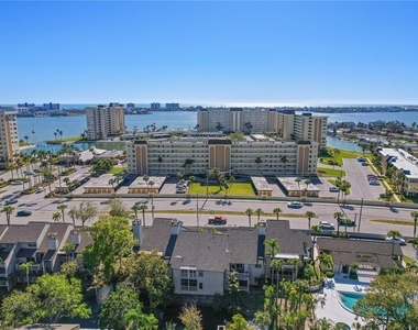 4775 Cove Circle - Photo Thumbnail 26