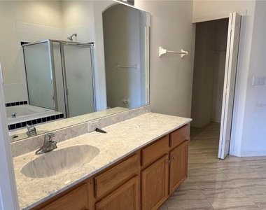 903 Coade Stone Drive - Photo Thumbnail 9