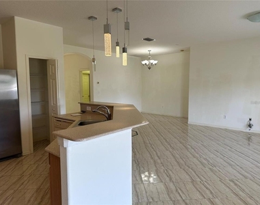 903 Coade Stone Drive - Photo Thumbnail 11
