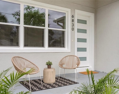 6830 S De Soto Street - Photo Thumbnail 2