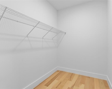 6830 S De Soto Street - Photo Thumbnail 35