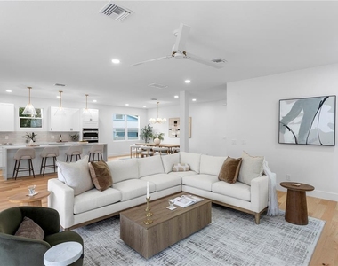 6830 S De Soto Street - Photo Thumbnail 16