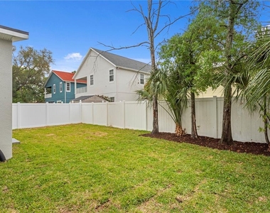 6830 S De Soto Street - Photo Thumbnail 44