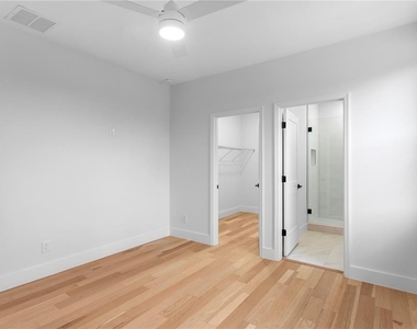 6830 S De Soto Street - Photo Thumbnail 31
