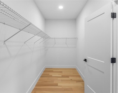 6830 S De Soto Street - Photo Thumbnail 23