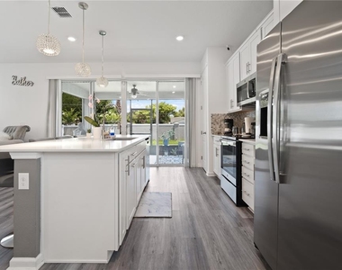 1125 Mattie Pointe Boulevard - Photo Thumbnail 4