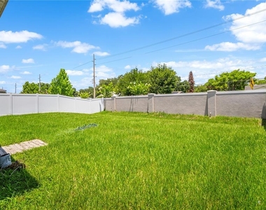 1125 Mattie Pointe Boulevard - Photo Thumbnail 11