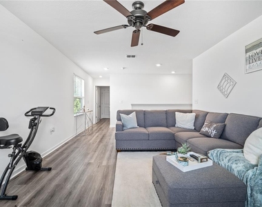 1125 Mattie Pointe Boulevard - Photo Thumbnail 9