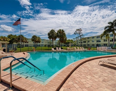 4890 Bay Street Ne - Photo Thumbnail 43