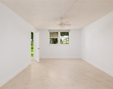4890 Bay Street Ne - Photo Thumbnail 28