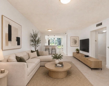 4890 Bay Street Ne - Photo Thumbnail 6