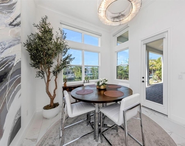 1016 Signet Drive - Photo Thumbnail 32
