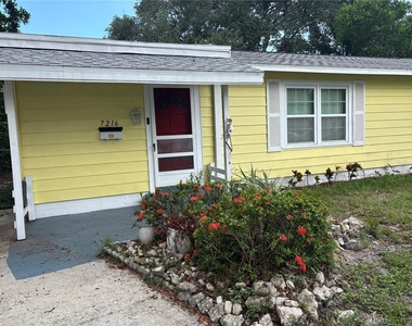 7216 7th Avenue N - Photo Thumbnail 1