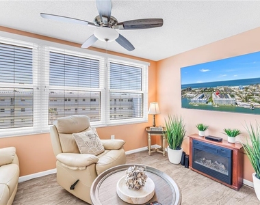 5575 Gulf Boulevard - Photo Thumbnail 22