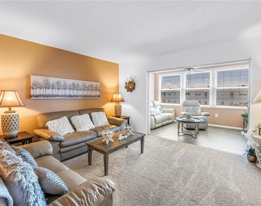 5575 Gulf Boulevard - Photo Thumbnail 16
