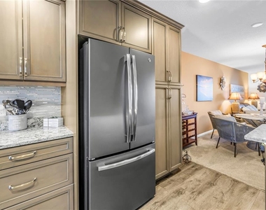5575 Gulf Boulevard - Photo Thumbnail 10