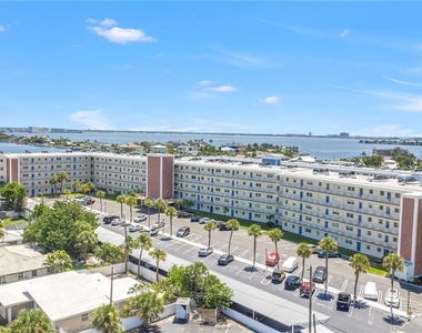 5575 Gulf Boulevard - Photo Thumbnail 41