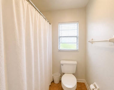 310 Faircross Circle - Photo Thumbnail 14