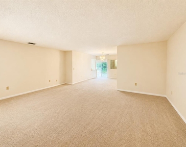 310 Faircross Circle - Photo Thumbnail 5
