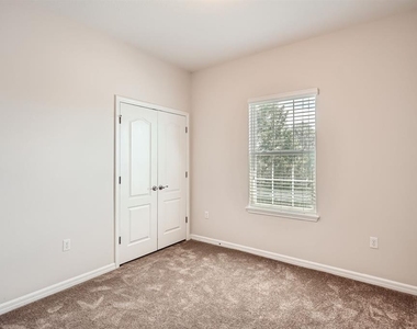 7001 Interbay Boulevard - Photo Thumbnail 27