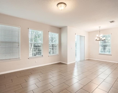 7001 Interbay Boulevard - Photo Thumbnail 5