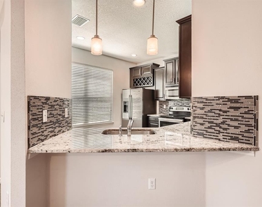 7001 Interbay Boulevard - Photo Thumbnail 14