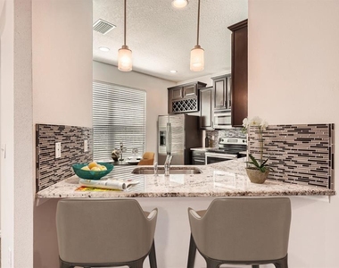 7001 Interbay Boulevard - Photo Thumbnail 15
