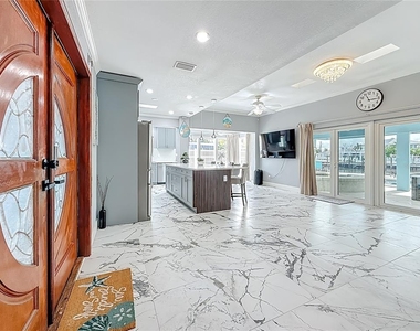 14186 W Parsley Drive - Photo Thumbnail 4